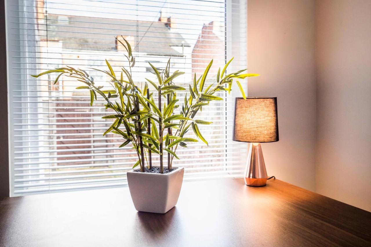 Spacious, Modern 4 Bed House Close To City Centre Chester Eksteriør billede