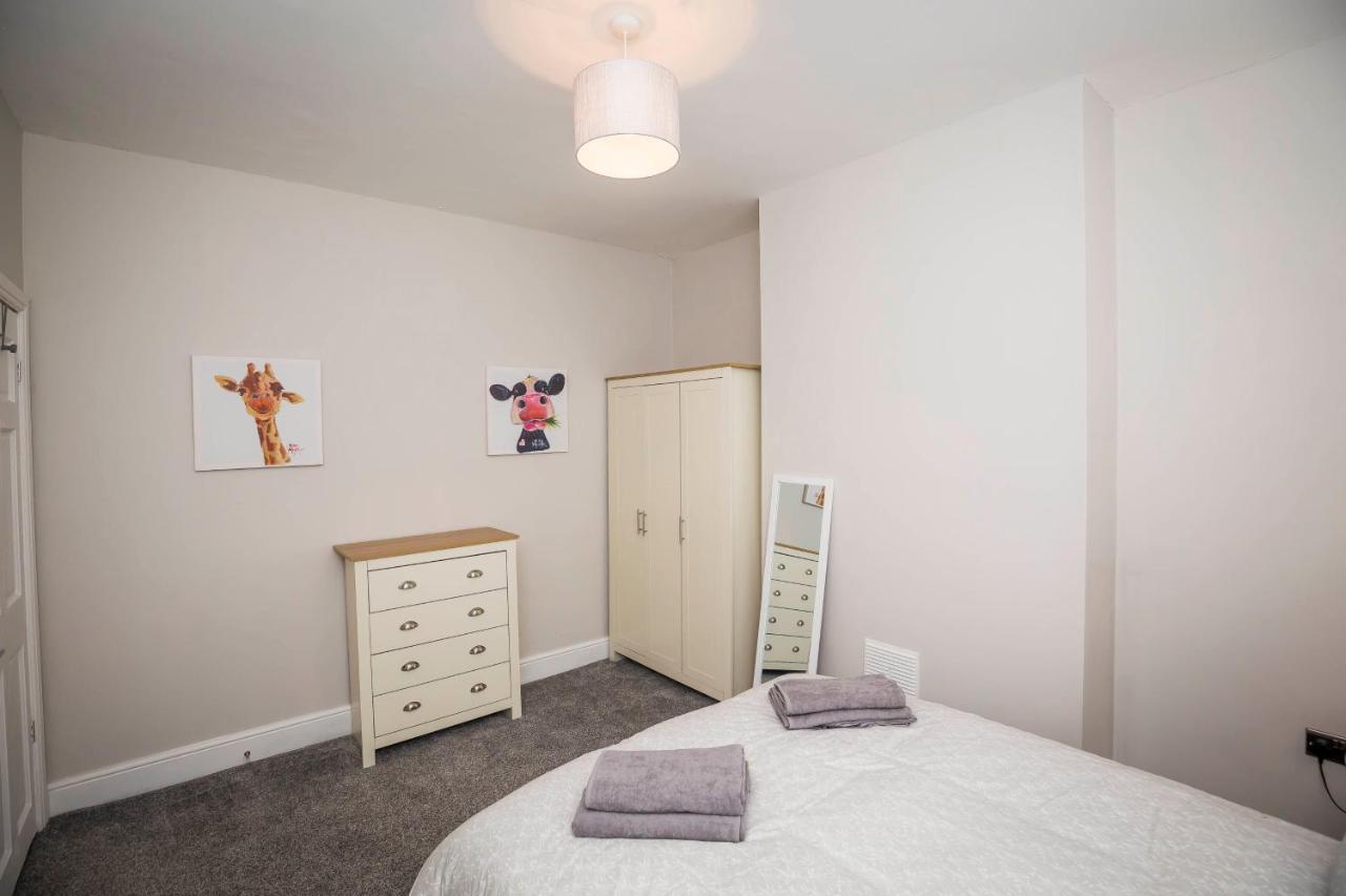Spacious, Modern 4 Bed House Close To City Centre Chester Eksteriør billede