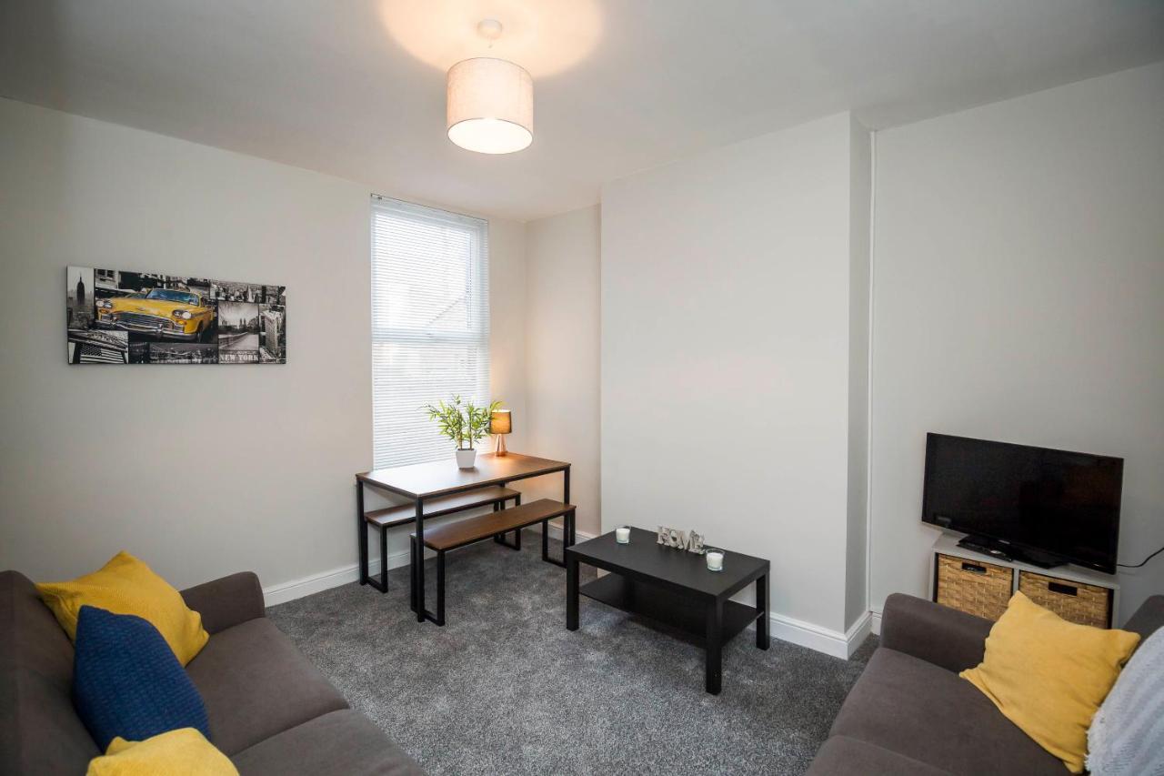 Spacious, Modern 4 Bed House Close To City Centre Chester Eksteriør billede