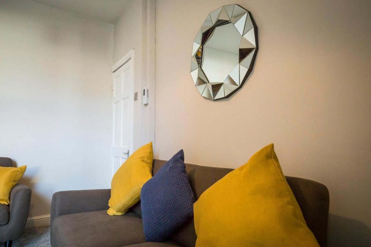 Spacious, Modern 4 Bed House Close To City Centre Chester Eksteriør billede