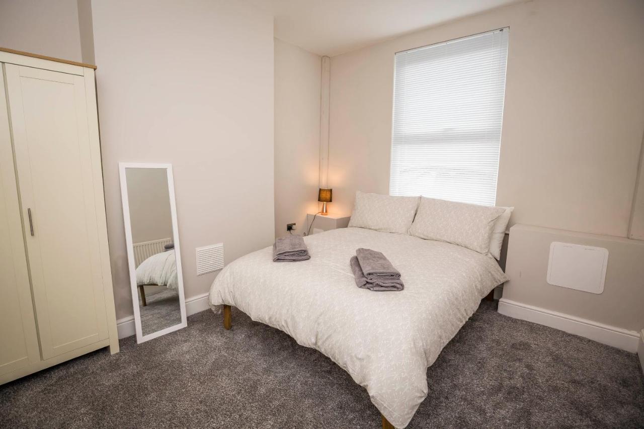 Spacious, Modern 4 Bed House Close To City Centre Chester Eksteriør billede